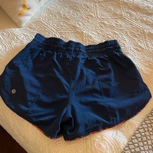 Reversible Lulu shorts size 4. Worn once